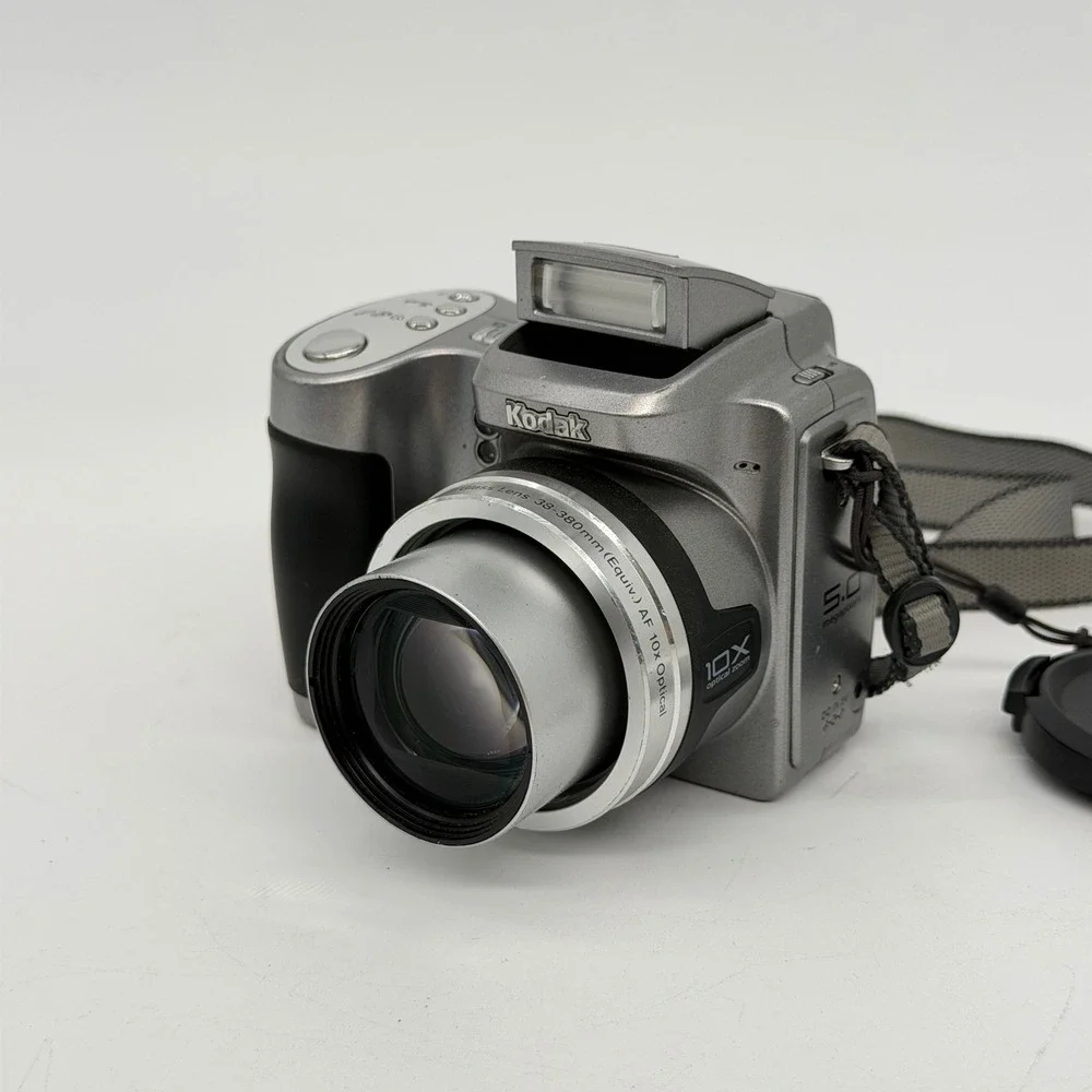 Kodak EasyShare Z740 Digital Camera 5.0MP 10x Optical Zoom Silver Retro Digicam